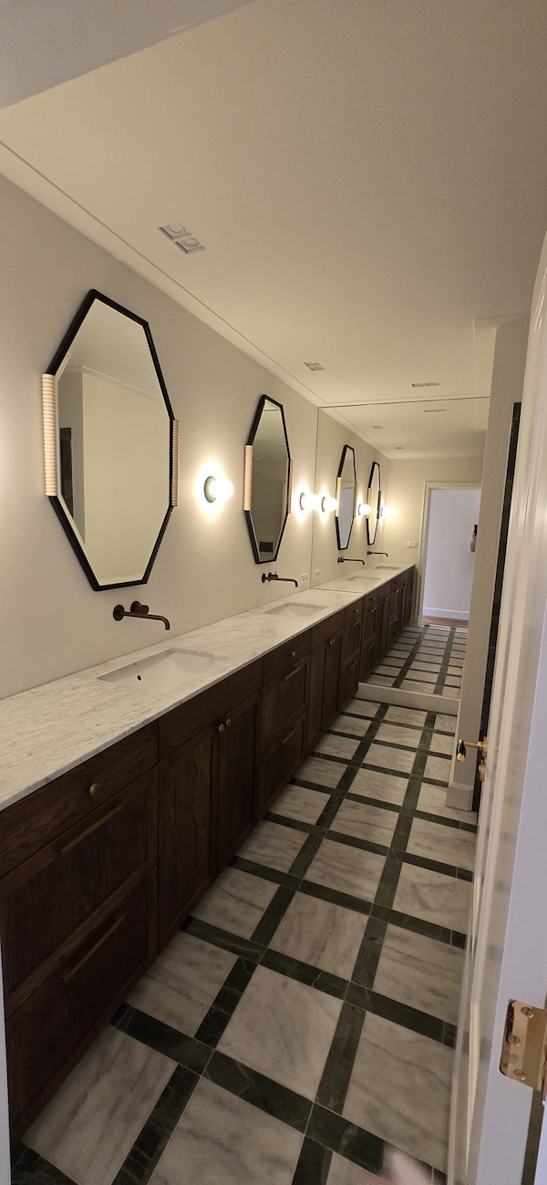 55BF4E2C-4999-41A5-8515-CCB810354B62-1