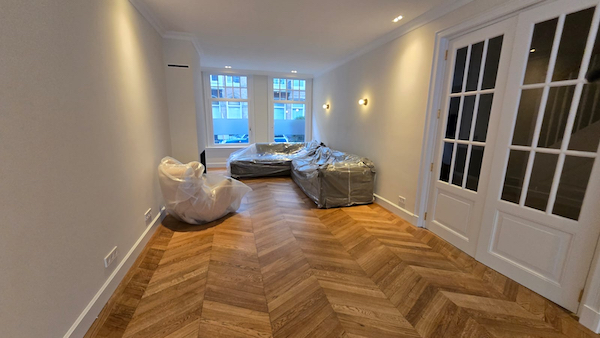 BF8F7945-F00E-4AC7-A299-0F11BBD86895